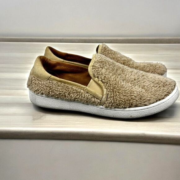 UGG Women’s 8 Ricci beige Faux Fur and suede Slip-On Leather Casual Sneakers - Picture 4 of 9